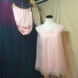 **SOLD**1960’s Pink Baby Doll Nightie with Panties